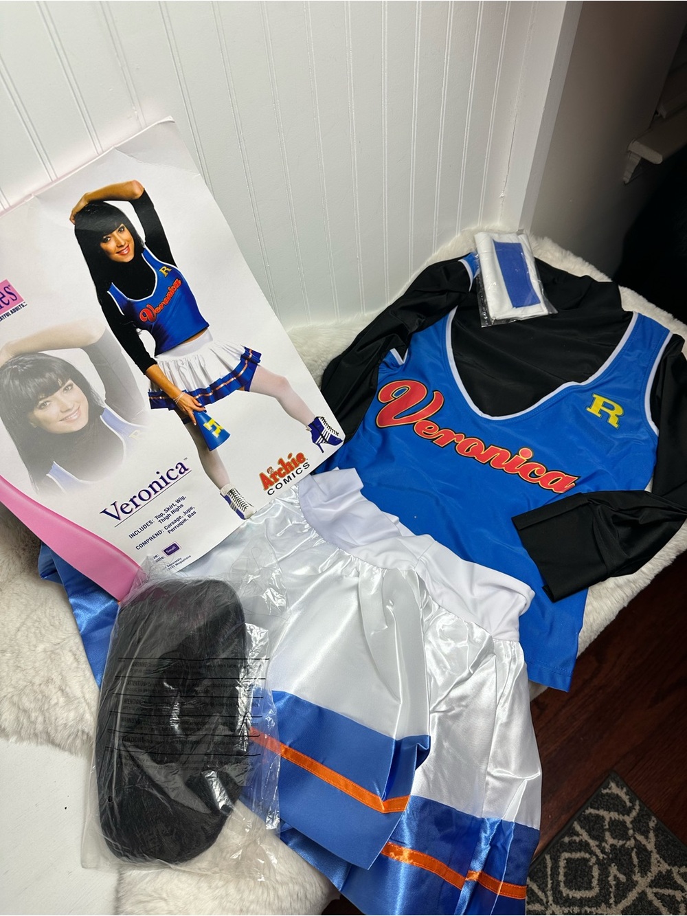 Secret Wishes Veronica Cheerleader Costume Set.. Size Adult small